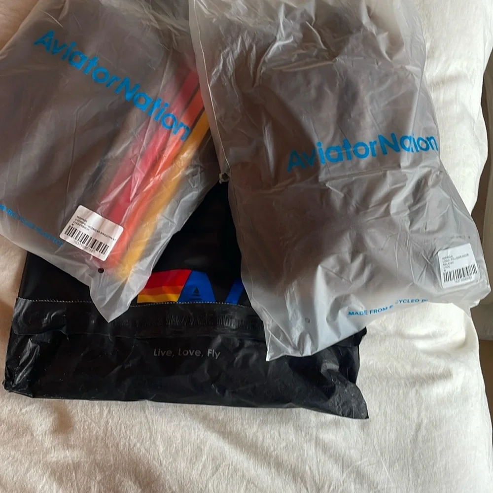 🆕 Aviator Nation - Picture 6 of 8